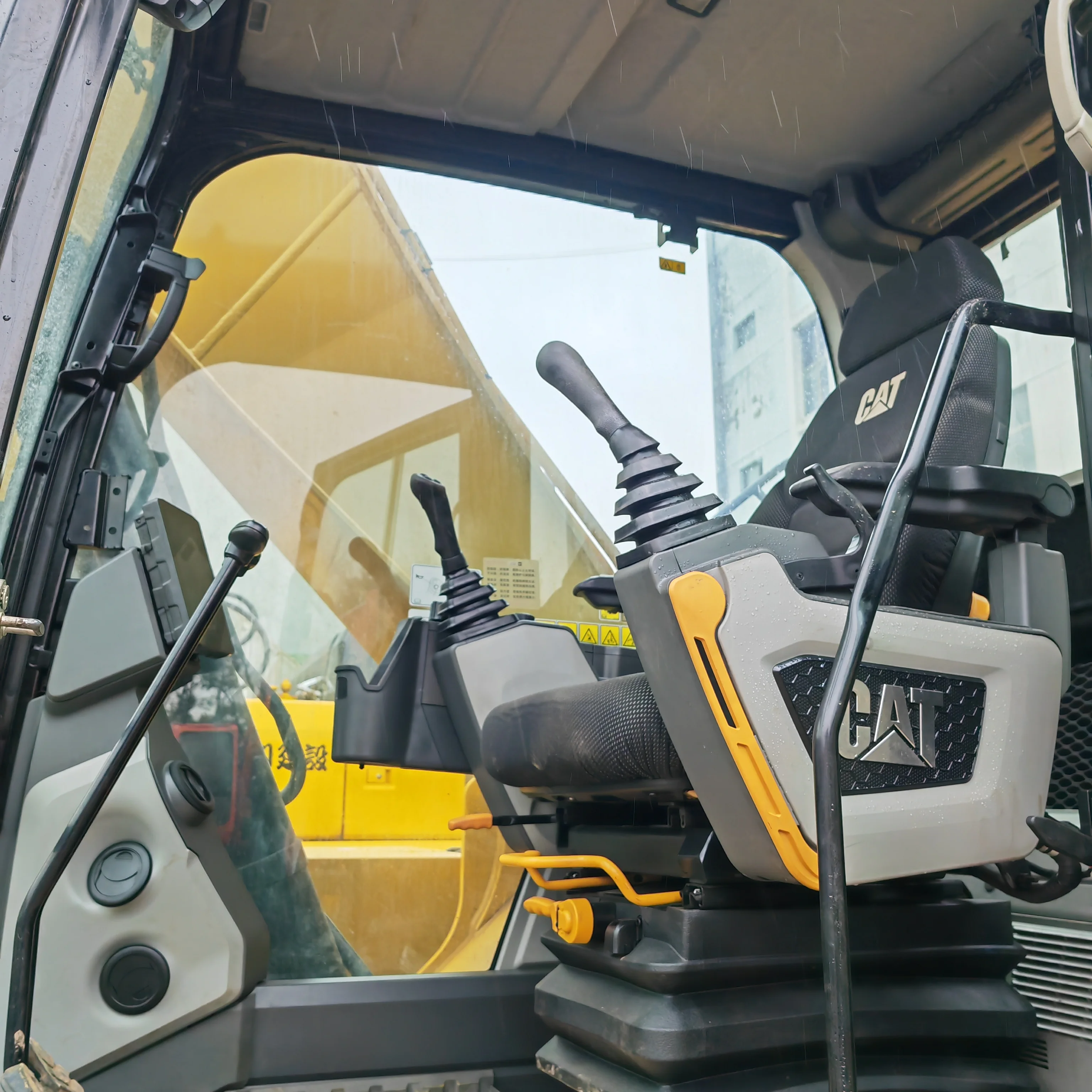 Высокоэффективный подержанный экскаватор Cat 320gc 20 тонн средний гидравлический гусеничный б/у на складе