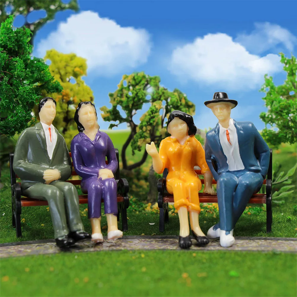 P2526 Model Train Railway  G scale Sitting Figures 1:25 Painted Seated People