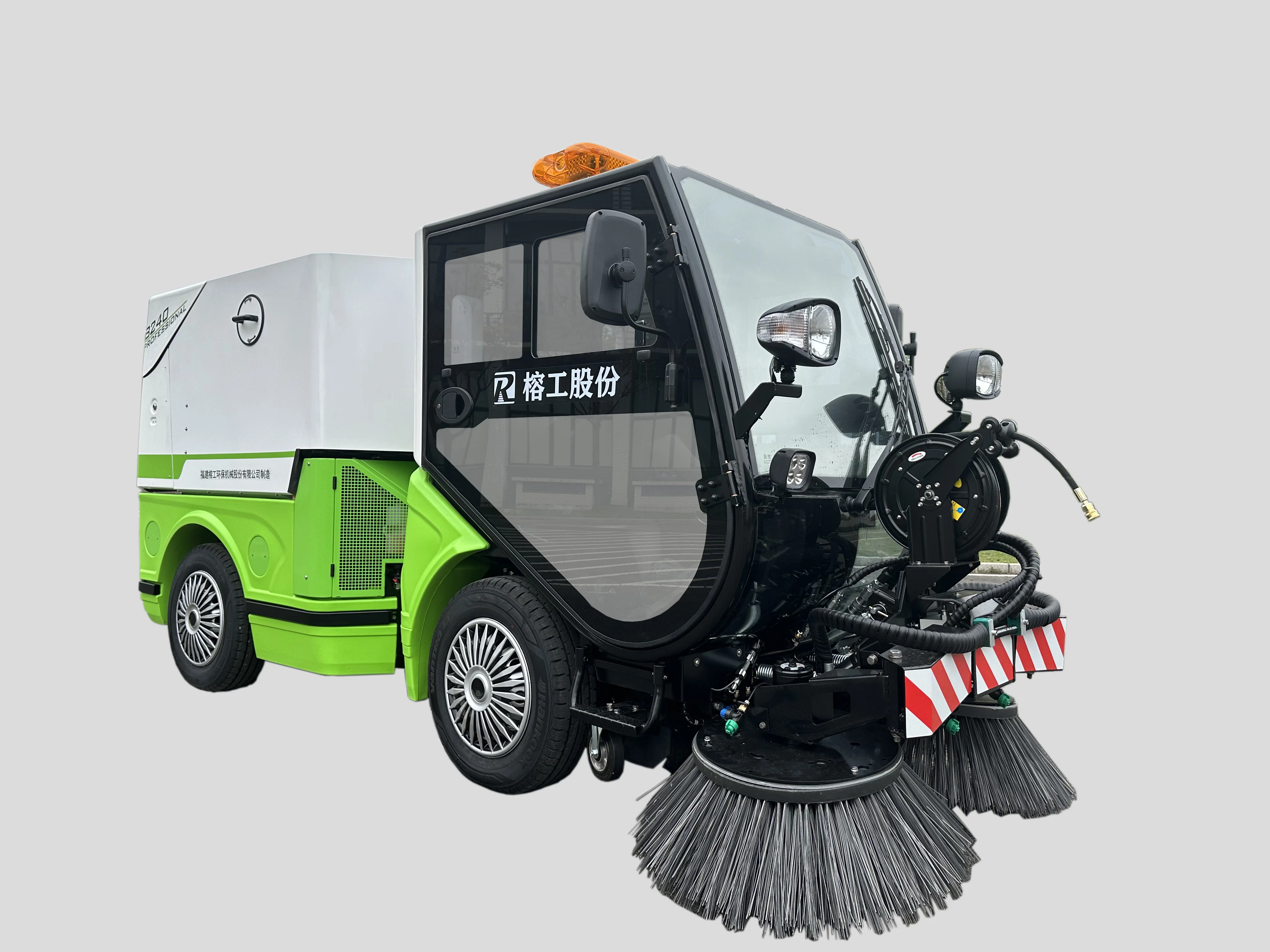 customization ride on sweeper road sweeper automatic sprinklers clay thrower on sale