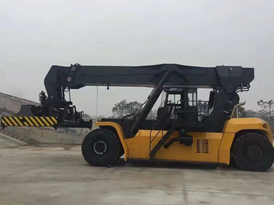 Factory Price CLG2045 45Ton Reach Stacker Container Handler