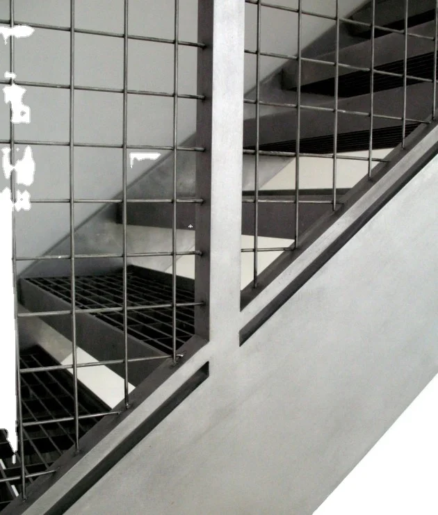 Galvanized steel stair tread grating