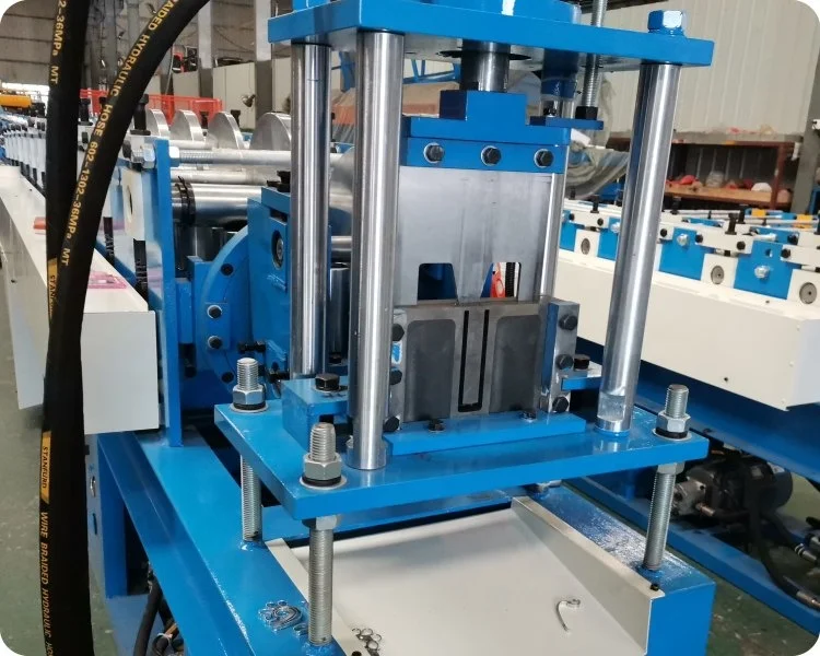 Shutter guide rails channel making machine roller shutter door slat side guide roll forming machine