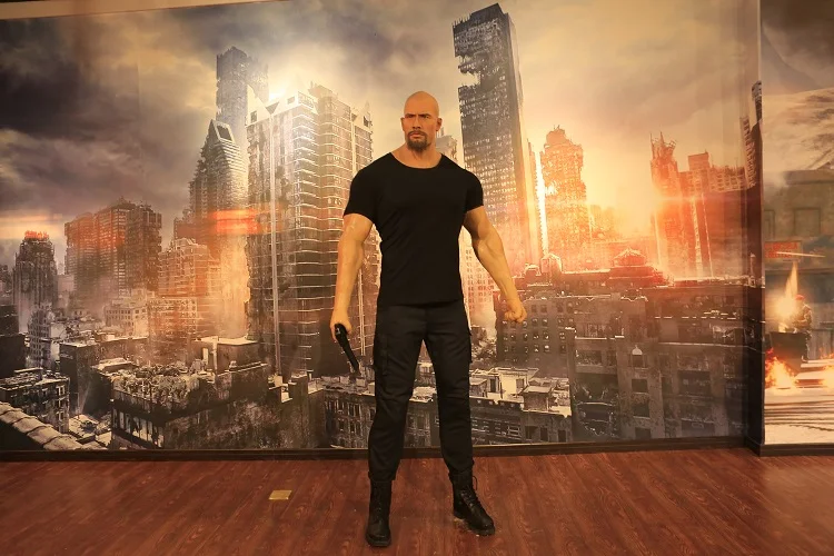 2015 hot sale silicone portrait of soldier statue