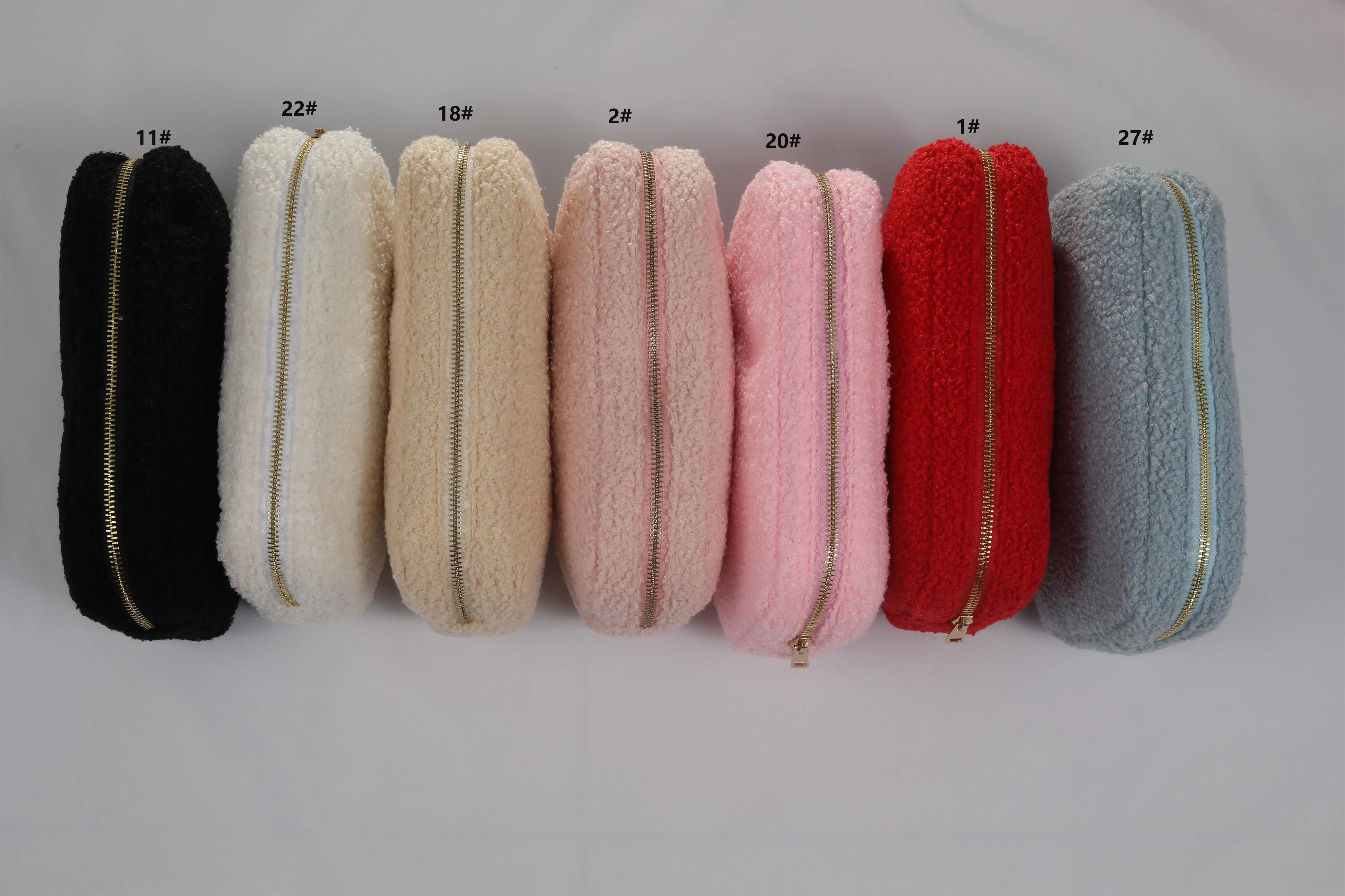 Custom Logo Portable Velvet Makeup Pouch Winter Cosmetic Terry Cloth Travel Bag with Mini Zipper Fashionable