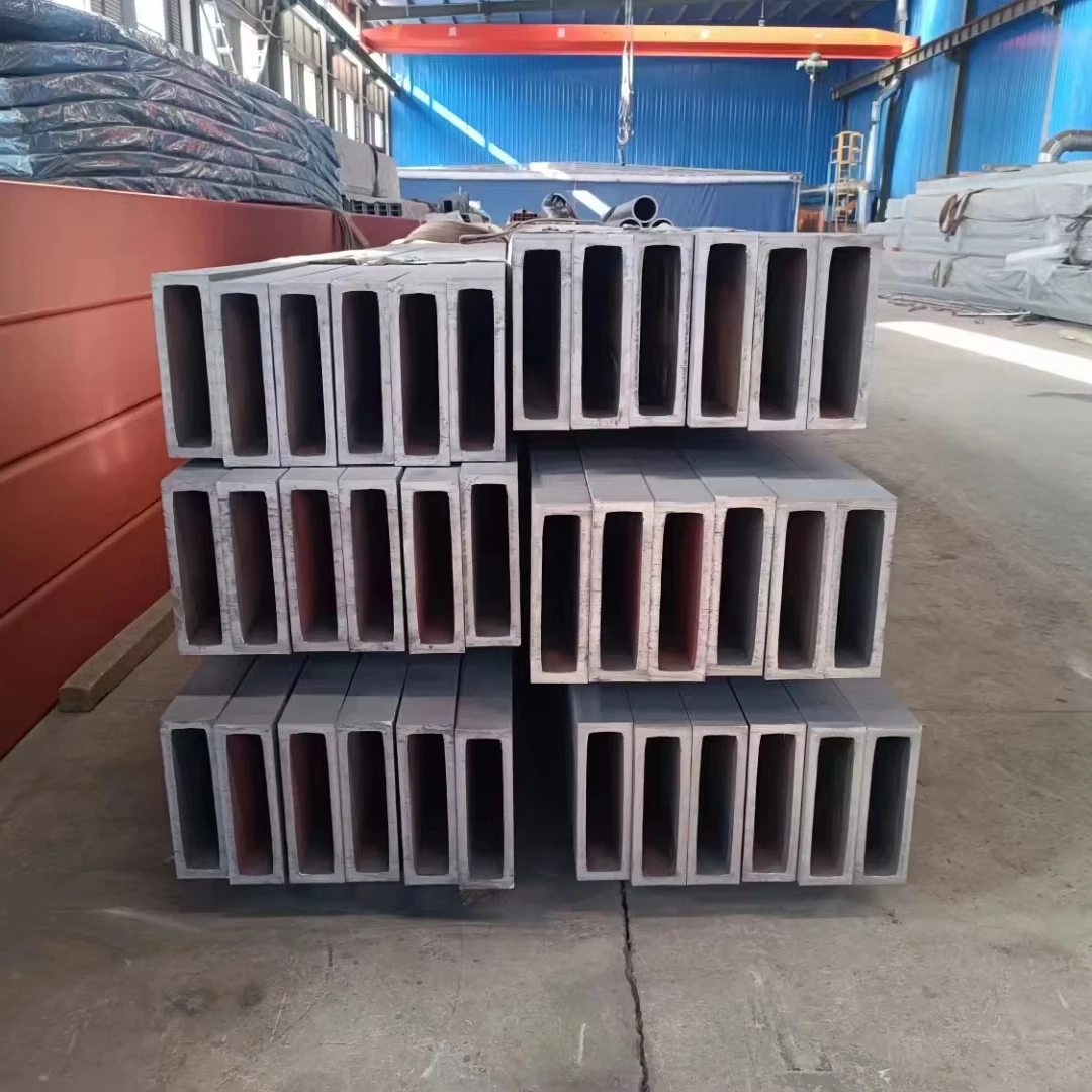 Astm A500 1*1inches*1.4mm ERW Carbon Steel Square Tube Seamless Black Carbon Square/Rectangular Steel Pipe/Tube