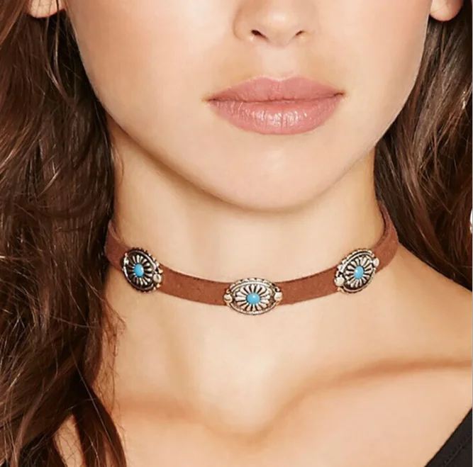  New Style Bohemian style retro simple metal disk pine stone choker necklace