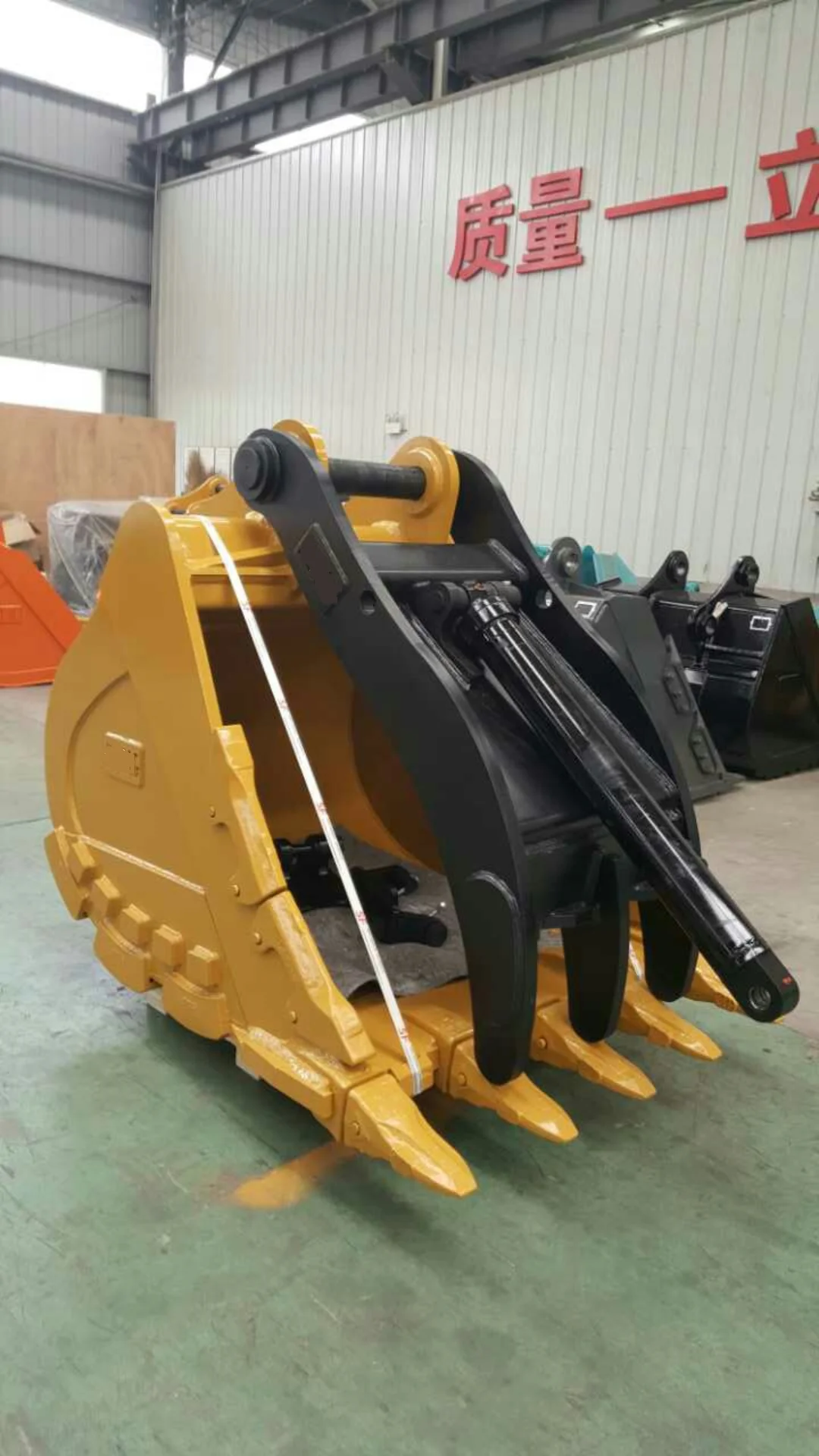 factory price  hydraulic thumb /excavator thumb