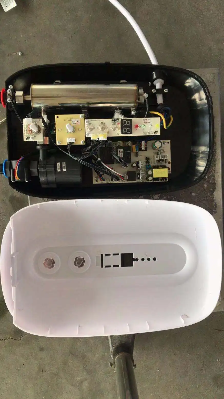 220v50hz instant electric tankless shower water heaters with pump