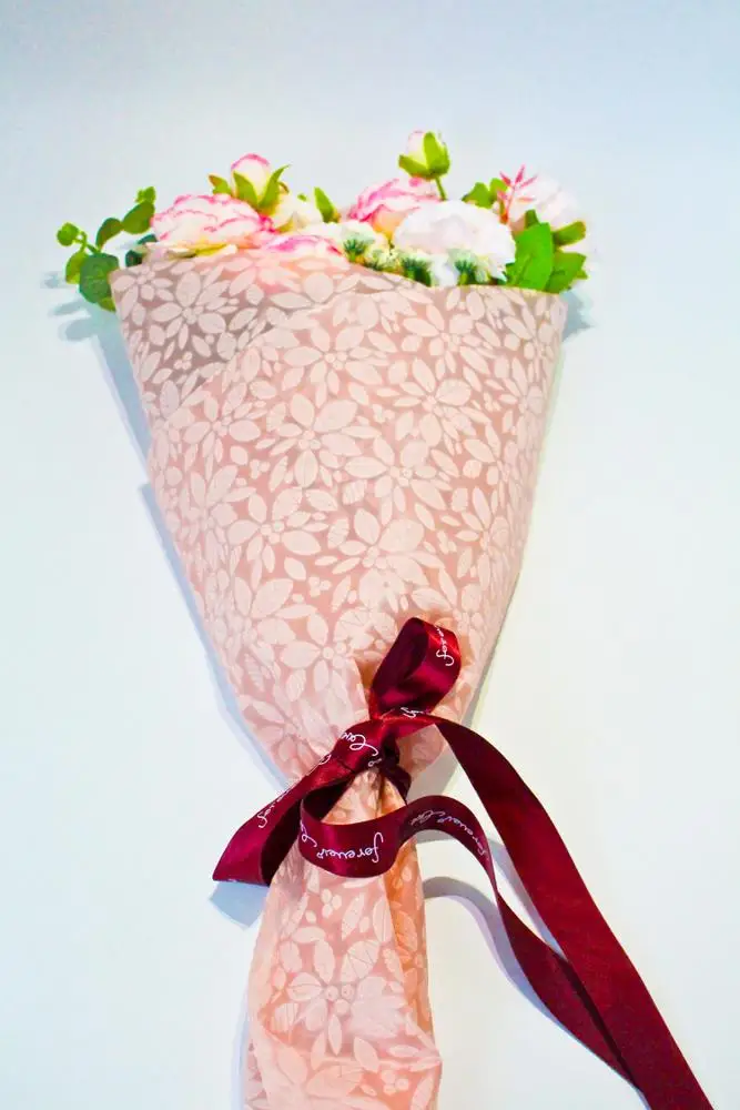 biodegradable polypropylene spunbond emboss nonwoven use for flower wrapping paper