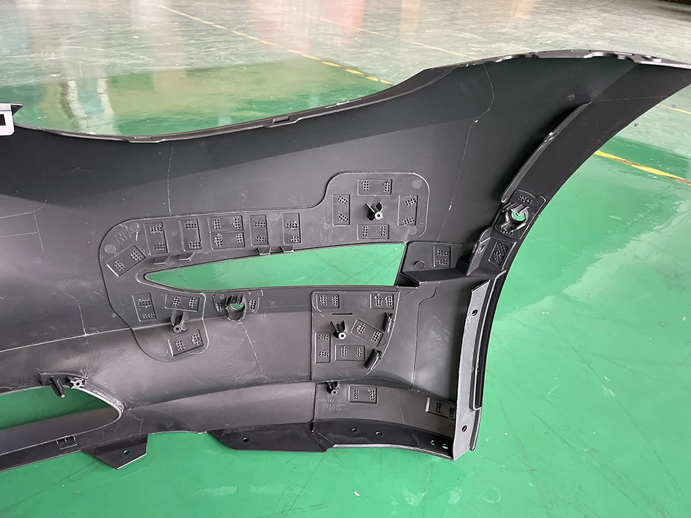 Auto front bumper front bar cover 1084168-SO-5-E for Tesla model 3 2021 2022 bumper