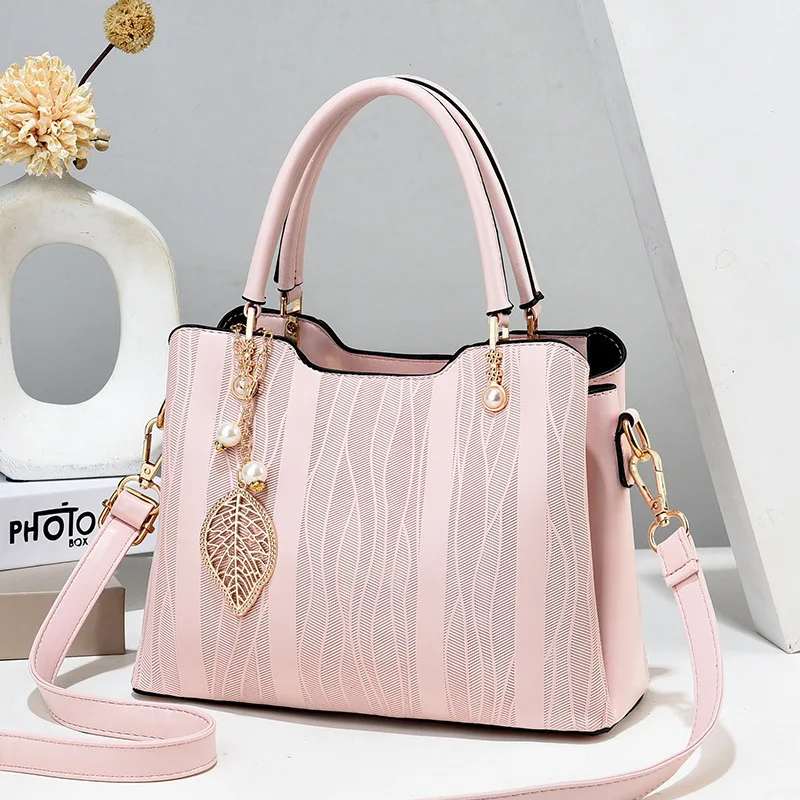 Dropshipping Low Moq PU leather woman handbag Trendy Fashion tote bag elegant Fashion print  Lady shoulder bag