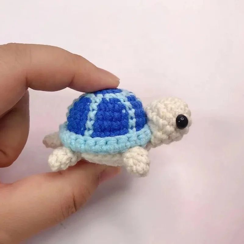 2022 New Little Tortoise Keychain 100% Hand Woven Little Tortoise Keychain Pendant Available in Various Colors Small and Exquisi