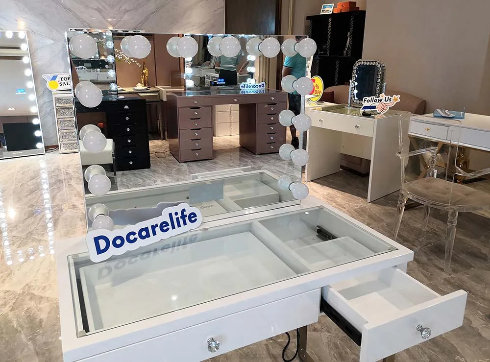 Docarelife Modern Bedroom Set  Vanity Table Set With LED Light Mirror Make Up Dresser Smart Furniture