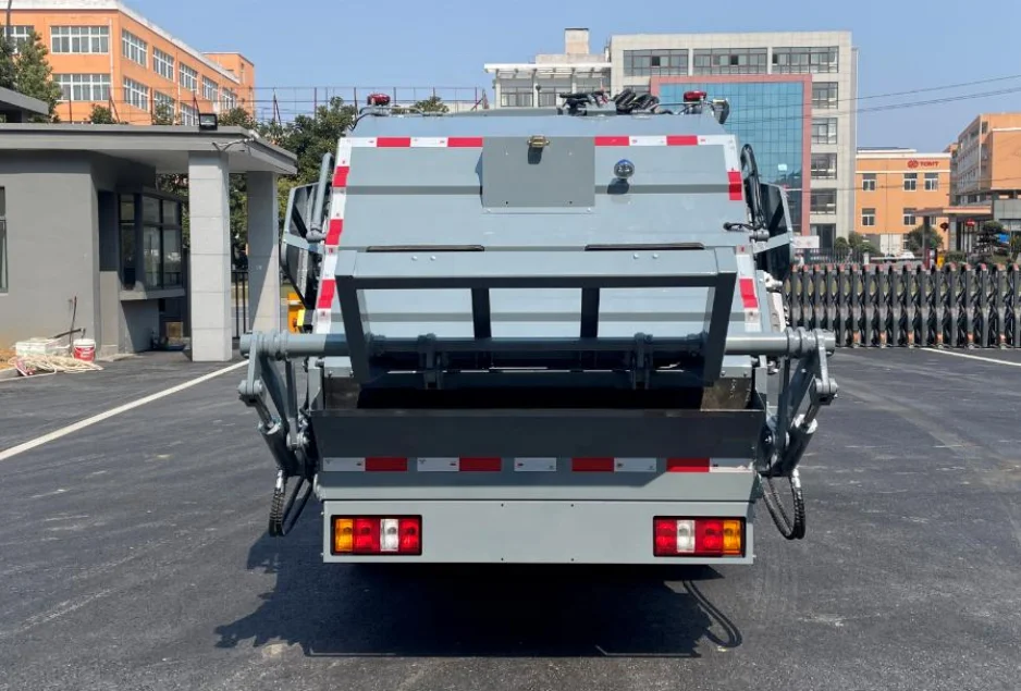 Foton JMC 3T Small Hanging Bucket Garbage Truck Waste Transfer Truck Waste Compression Vehicle