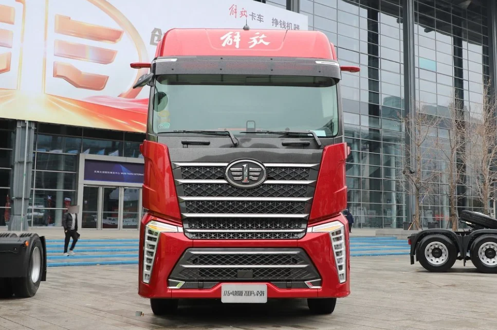 Новый и Подержанный Бренд FAW Jiefang J7 модель 6x4 10 колесные тягачи транспортные грузовики
