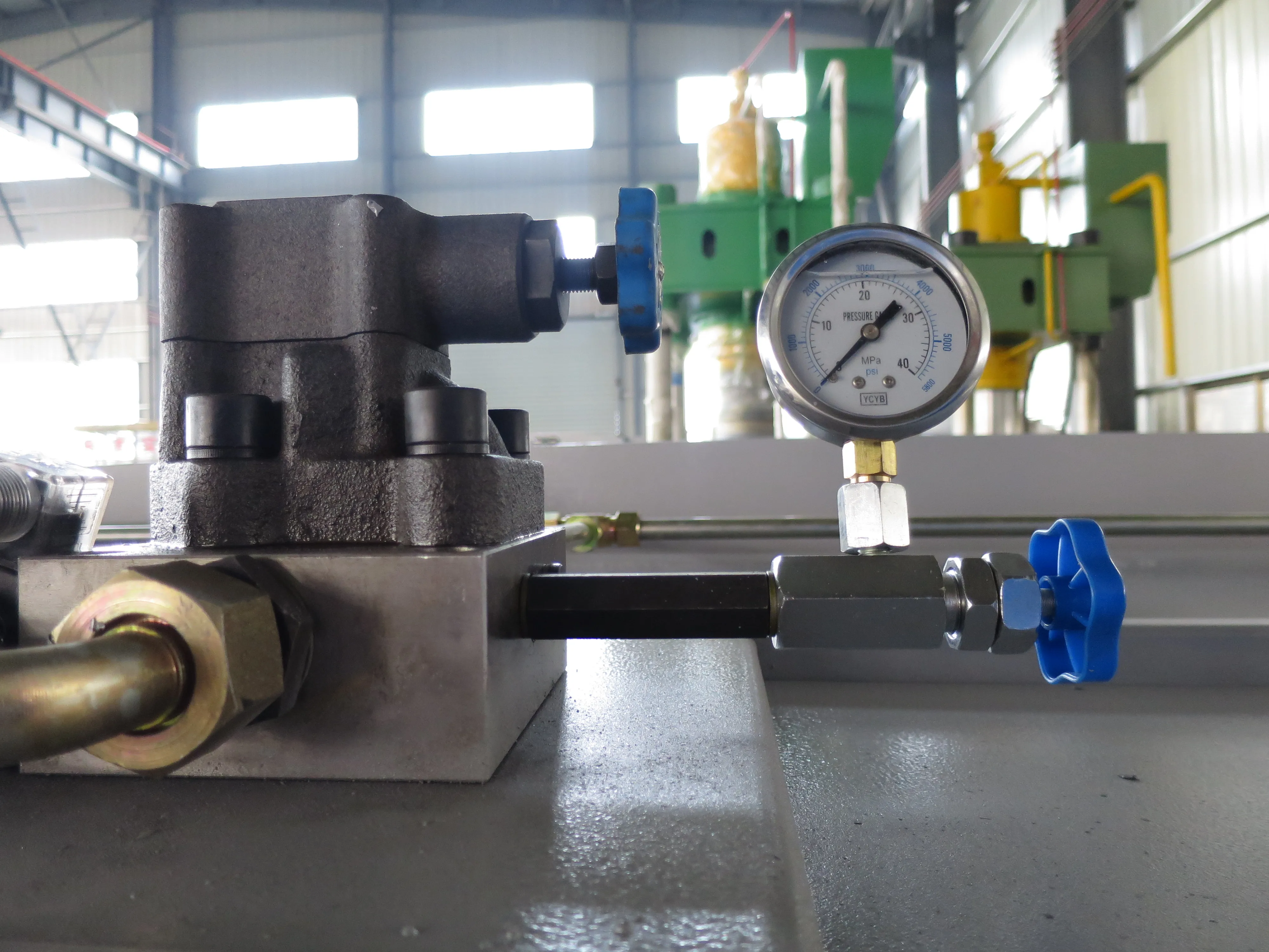 
QC12Y 6X3200 QC12Y sheet hydraulic shear machine price 