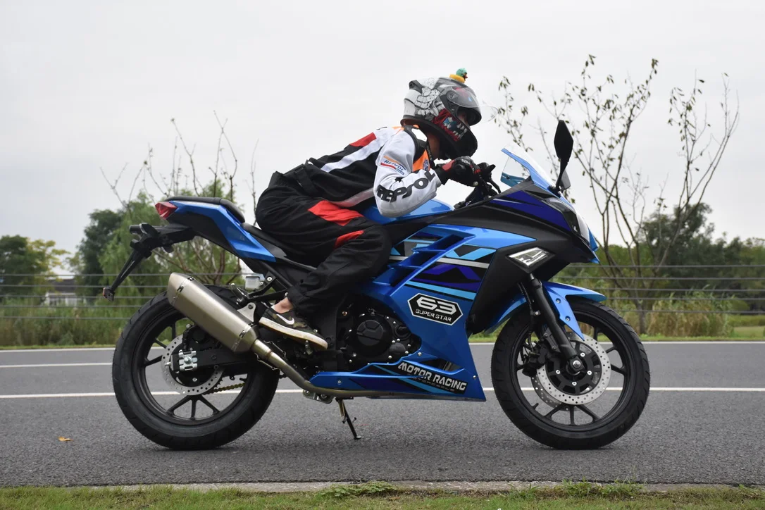 Sinski OEM SKD CKD electric motorbike motorcycle motorbike 125cc 300CC Gas motorcycle