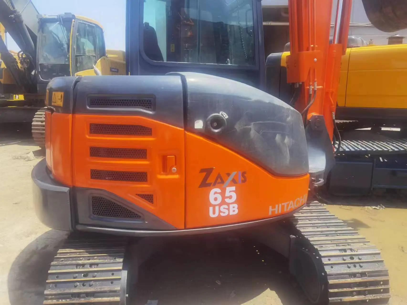 Используемый гусеничный экскаватор Hitachi ZX60/ ZX 60 65 70 мини-экскаватор hitachi30u для продажи гарантия качества в течение одного года