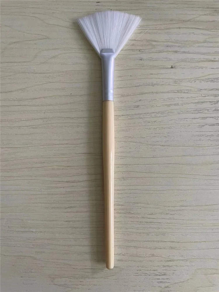 private label synthetic fan makeup brush