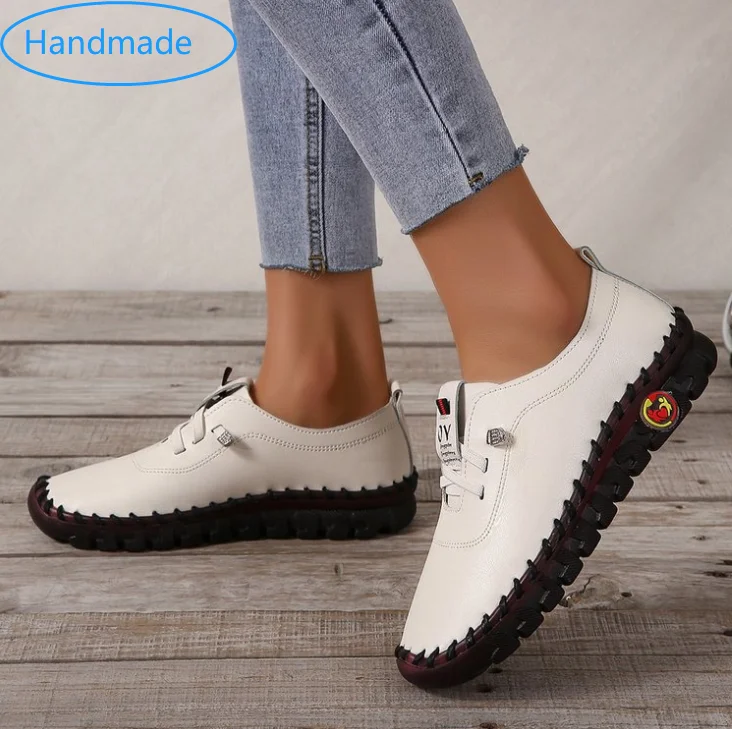 2024 New Flat-soled Round Head Plus Size Pure Hand Sewing Sole Casual Beef Tendon Soft Sole Mom Shoes