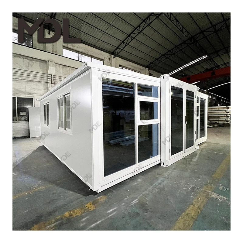 Modern 3 Bedroom Container House Large Space Prefabricated Villa Factory Advanced Expandable Steel Design