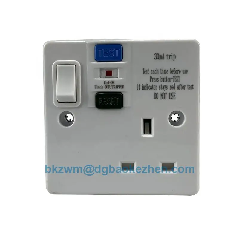 BKZ0130SPW single plastic  RCD socket