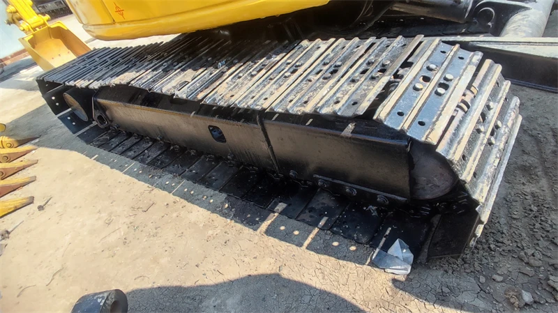 Used original Japan made Small Mini PC50 excavator 5 ton Japanese original Excavators for sale