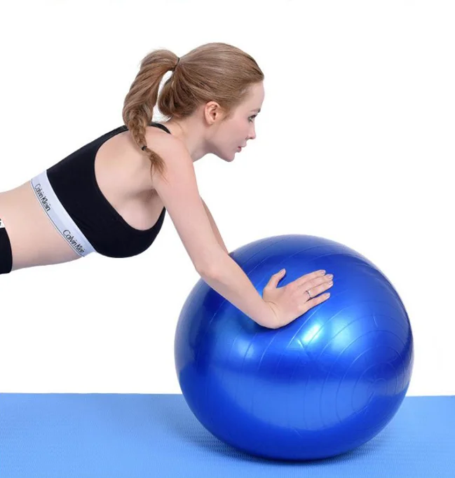 Factory Supply Wholesale Small Deep Tissue Mini Yoga Spiky Ball Semi-foaming Rubber Full Body Massage Ball Fitness Ball