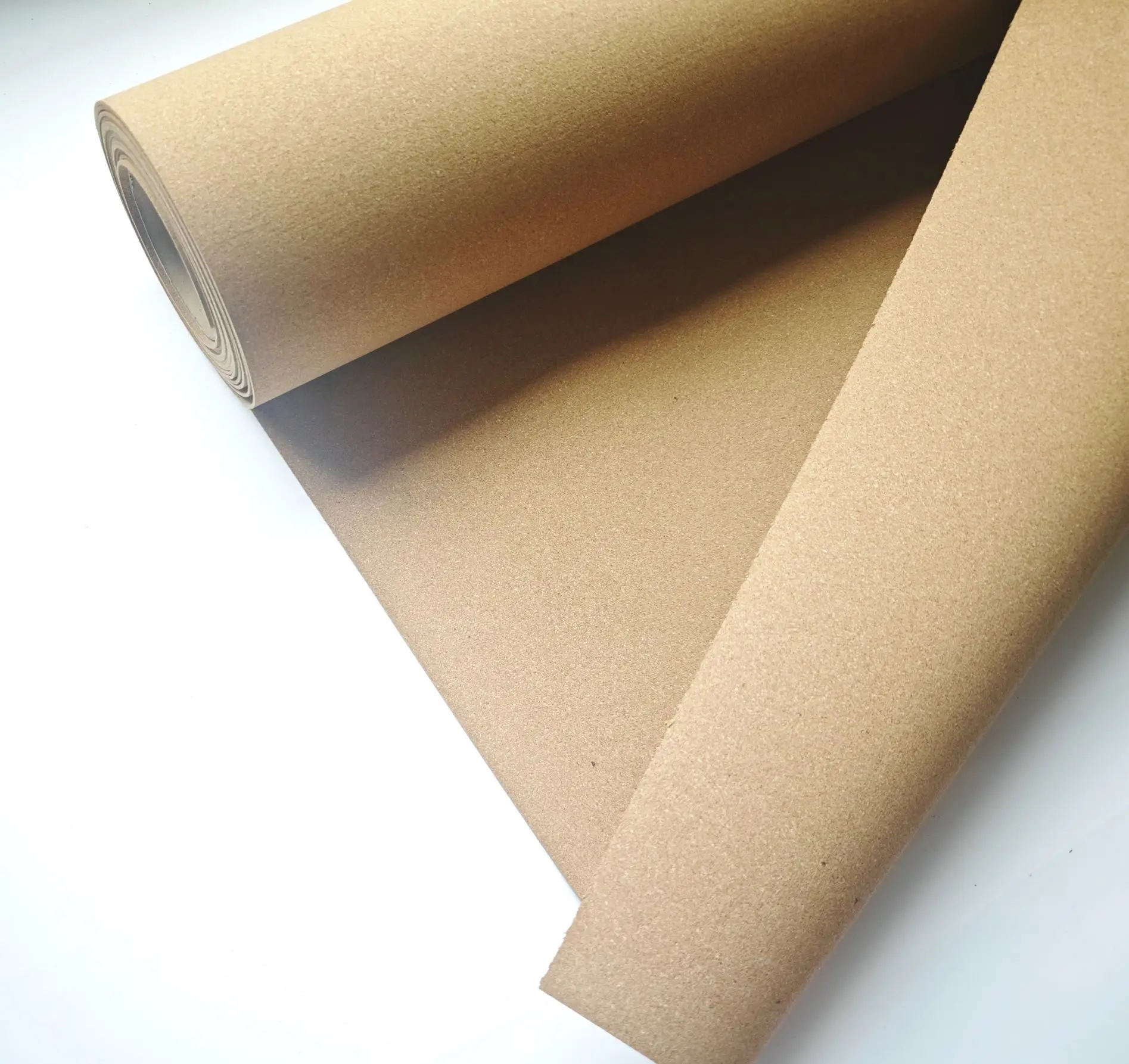 Supplier Offers Fireproof and Heat-Insulating Cork Underlayment Rolls Home Decor Wood Flooring Cushion