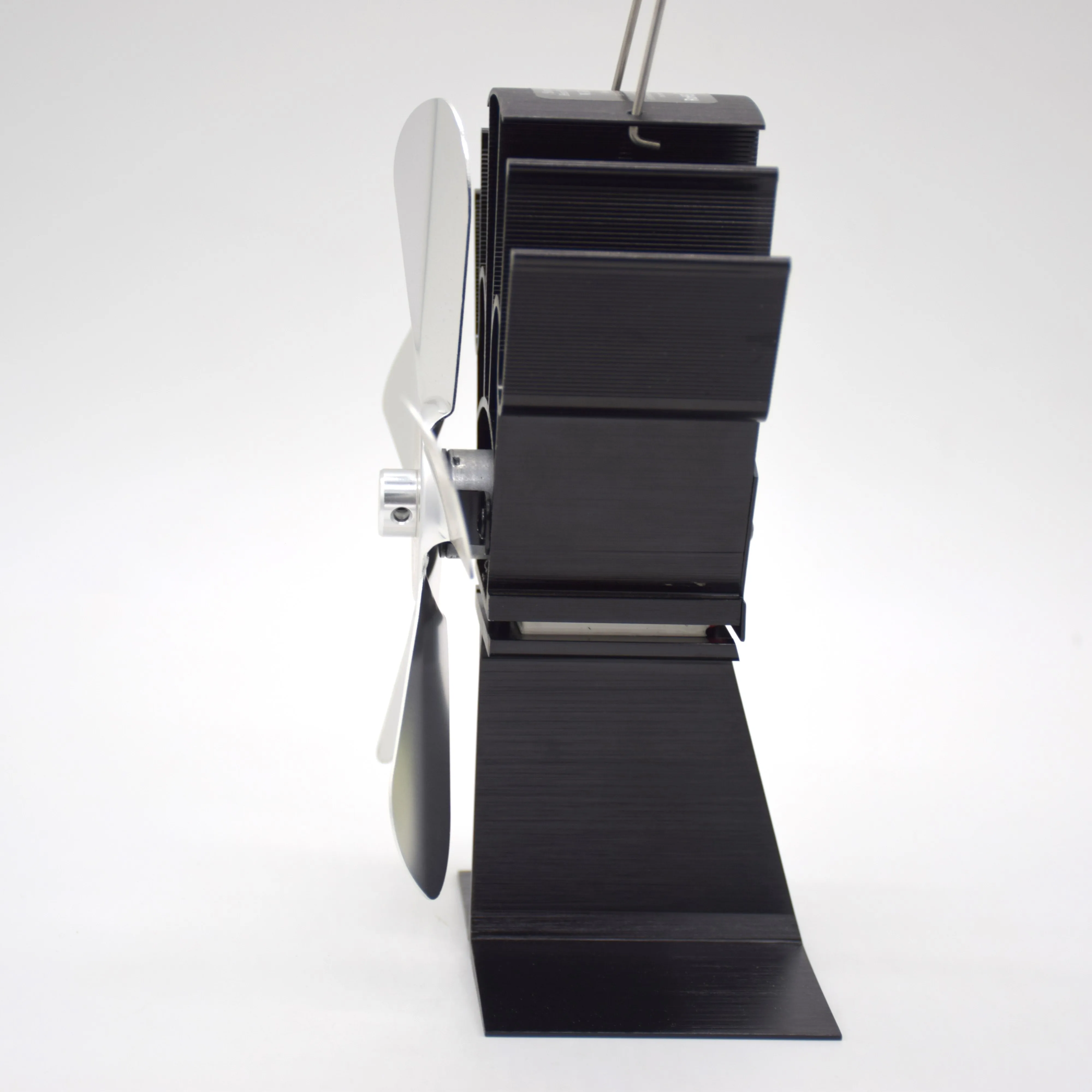 Factory Selling Freestanding 4 Blades Energy Saving Oscillating Heat Powered Wood Burning Stove Fan