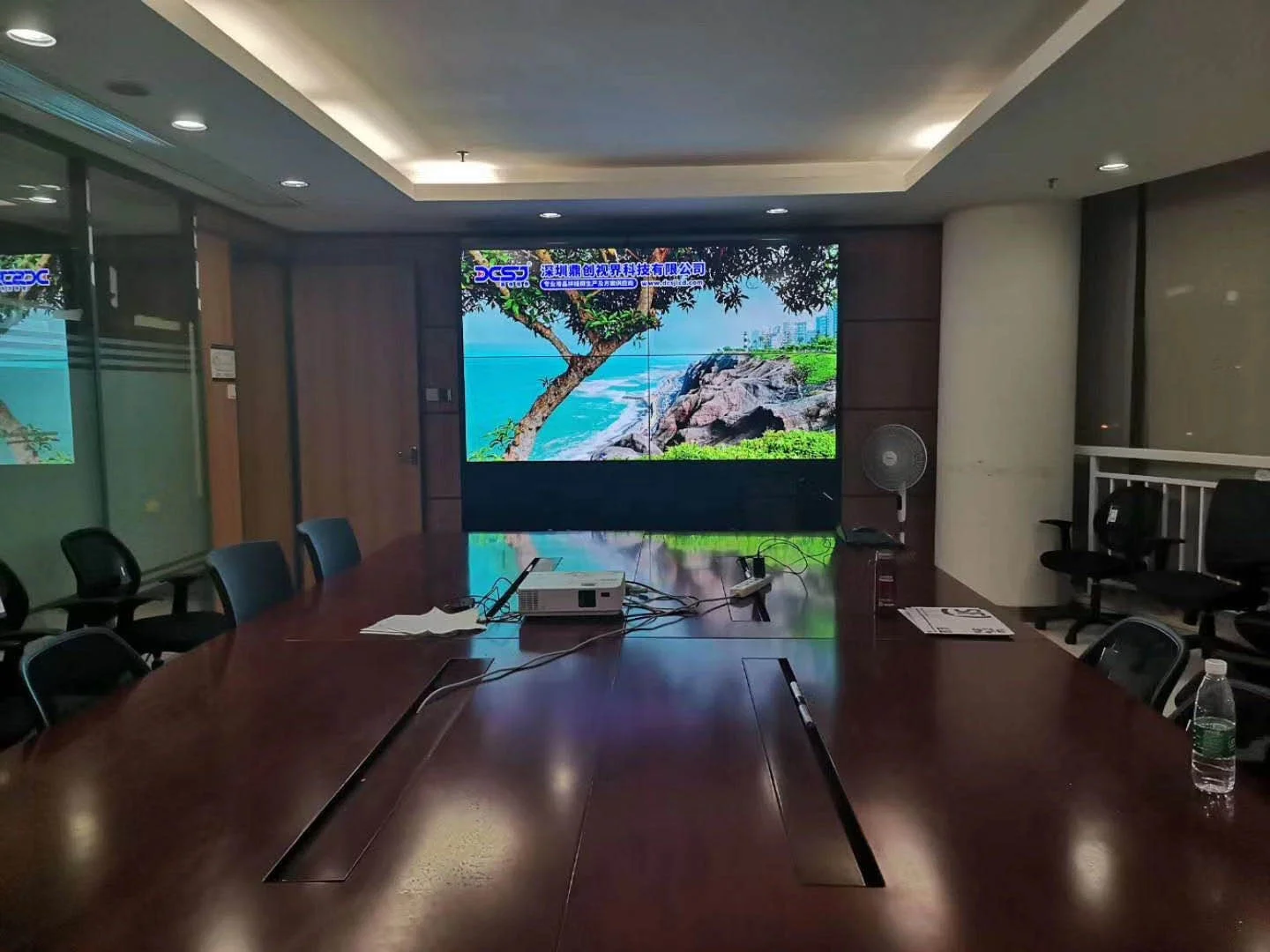 65 inch LED advertising screen outdoor HD advertising display