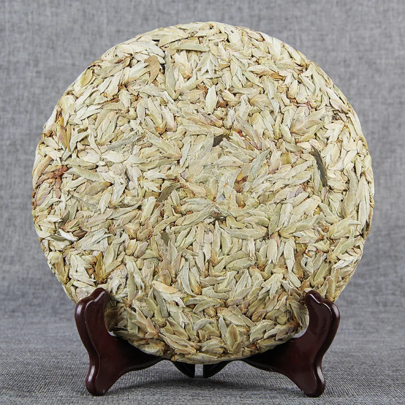 Hot selling unfermented puer white buds 357 gram tea cake old tree white buds bing cha