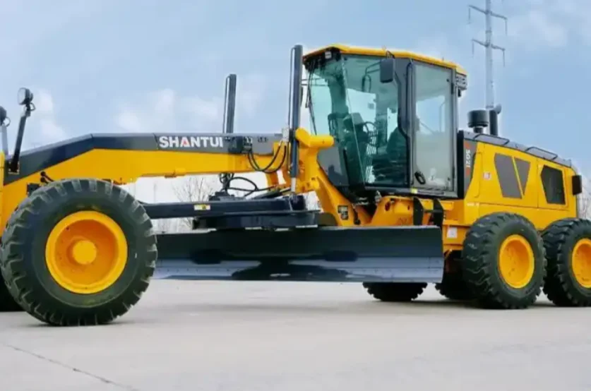 Strong Power Construction Equipment Motor Grader SG15-B6 with Spare Parts