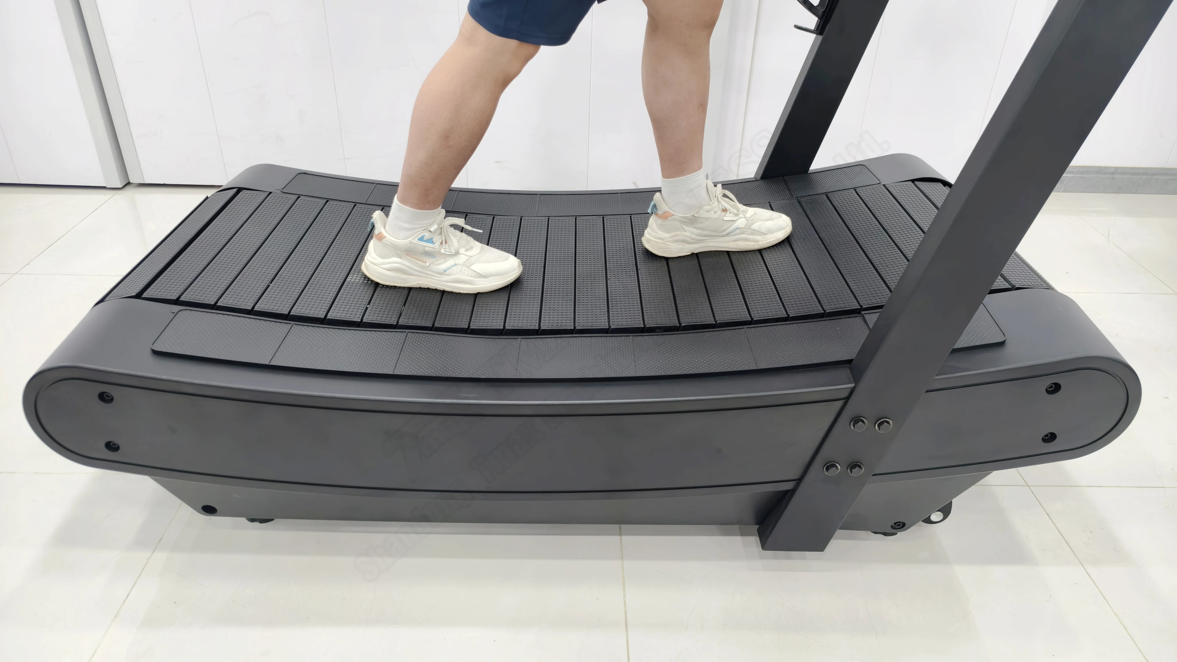 Tmax  no motor lowest noise self-unpowered running machine smart incline vacuum treadmill commercial curved treadmills