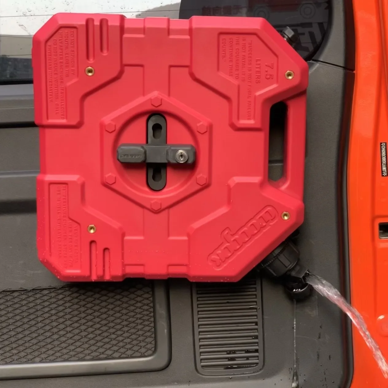 Detachable Spare Plastic  Barrel 3.8L 7.5L 11.3L 1/2/3Gal For Off-Road Vehicles Pick-Up Trucks Suv Water Supply