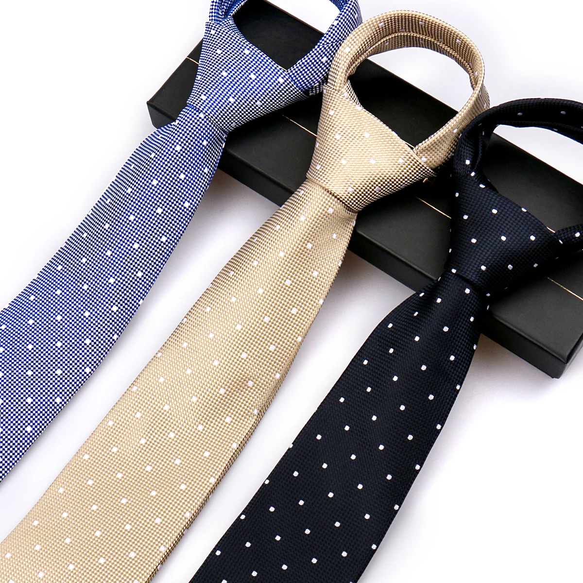 Classic Polk Dot Silk Tie 8cm Width Business Neck Ties For Men Custom Personalized Necktie
