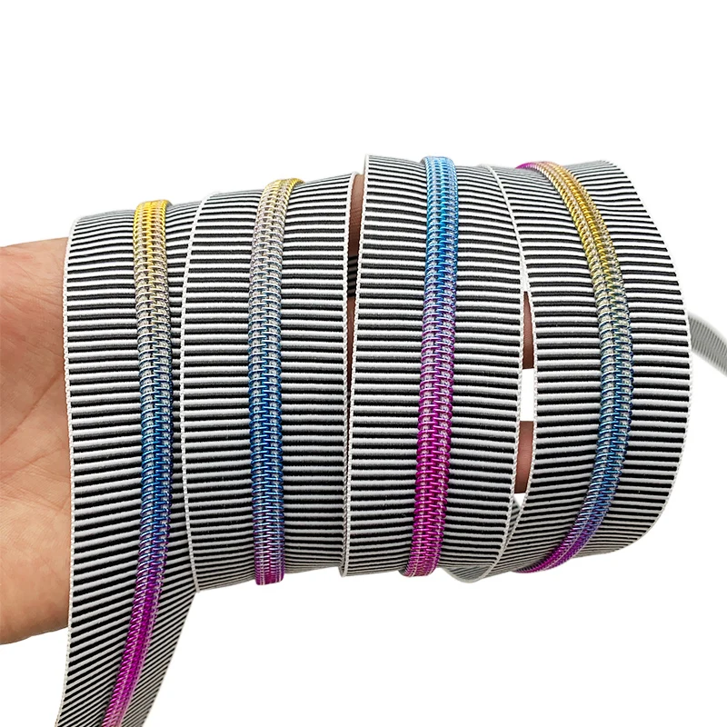 Wholesale Zipper Tape #3 Rainbow Long Chain Nylon Zippers Black and White Striped #5 Jacquard Zipper for Bags