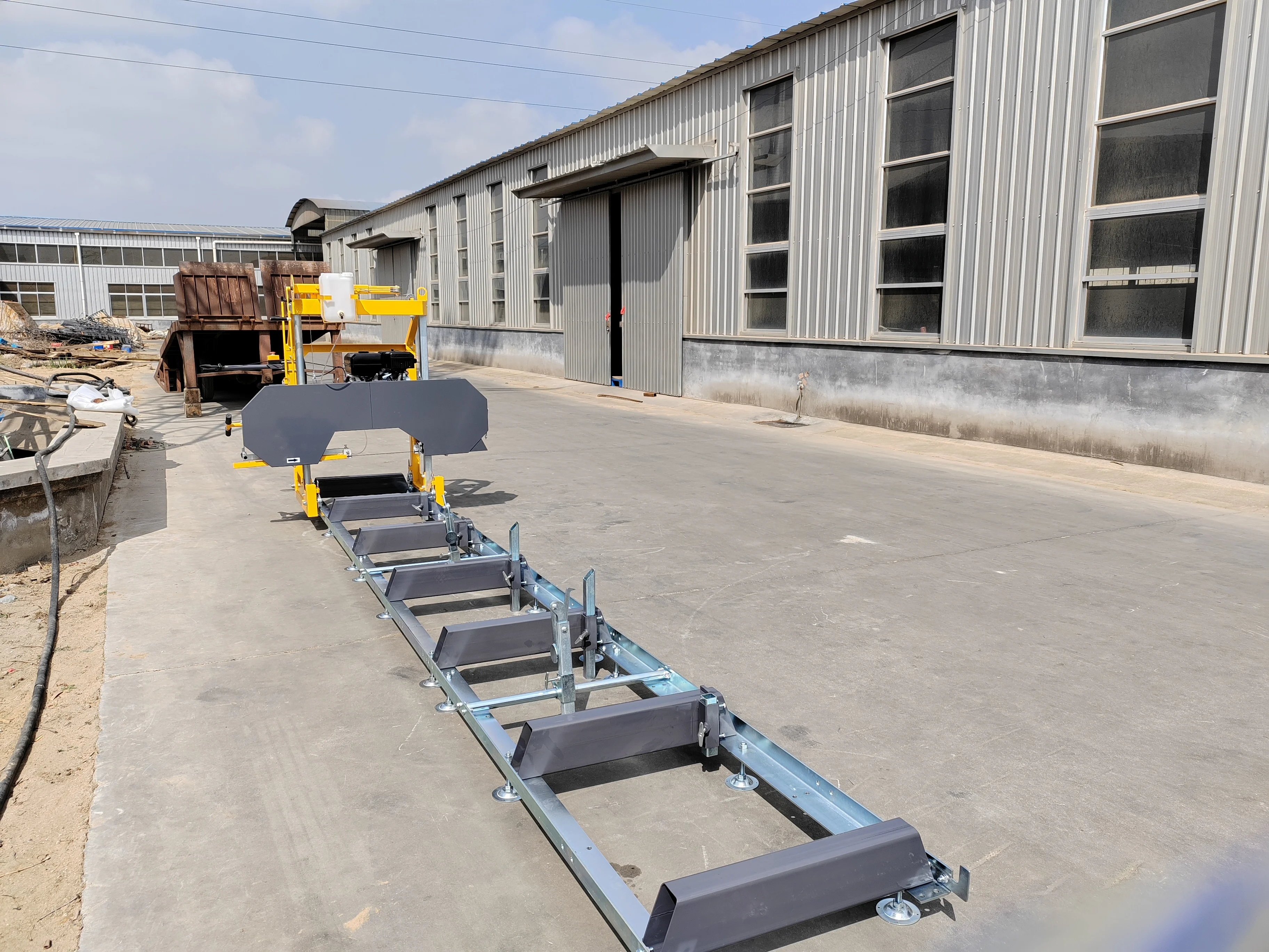 Woodworking Horizontal wood band saw machine  Band Saw Mill 26'for Sale