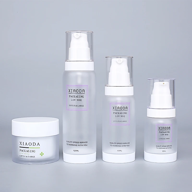 White color transparent Matt Cosmetic Packaging Empty Plastic Mist Spray Bottle Capacity Custom Made Spray Bottle