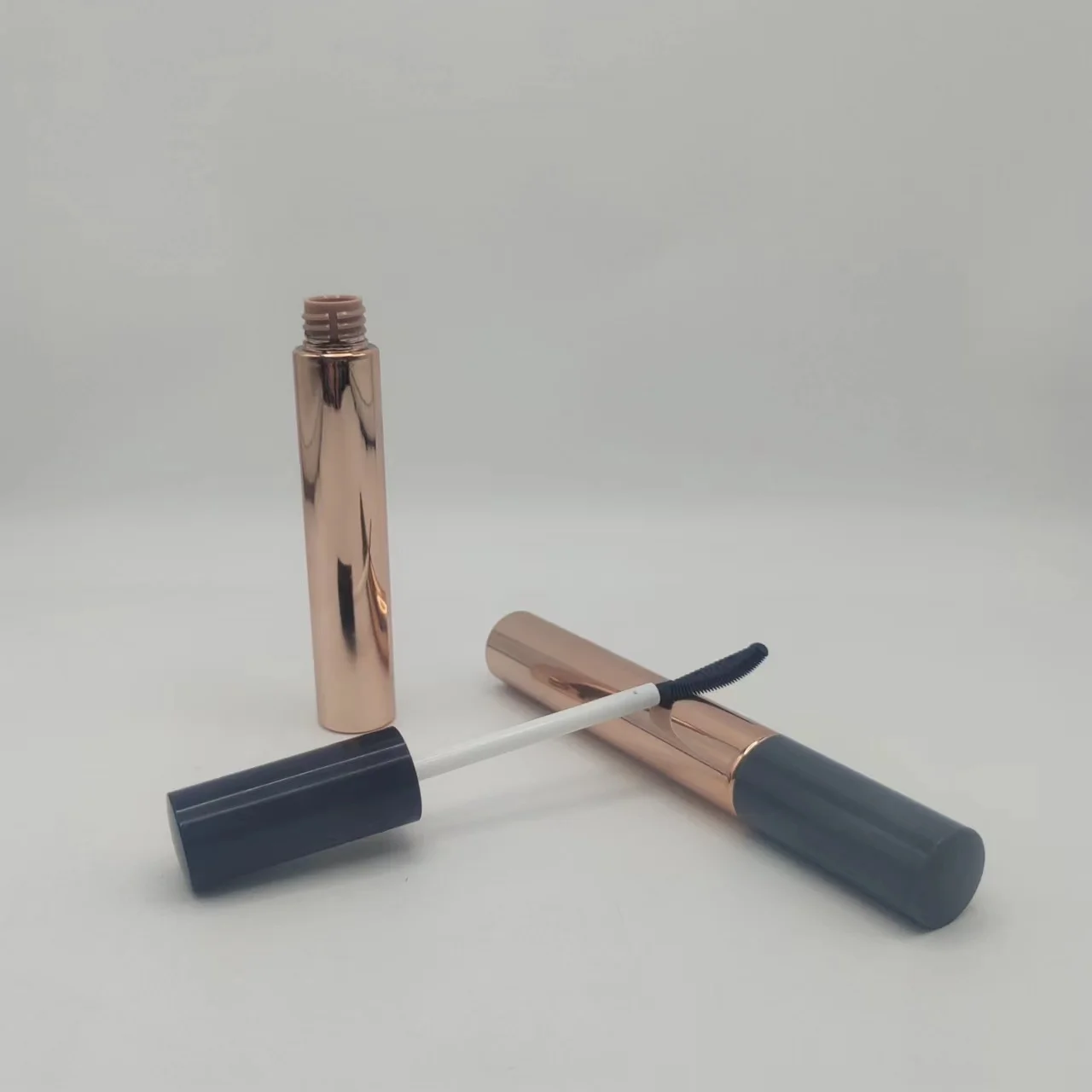 Sungpower Custom Empty 5g Plastic Mascara Tube Liquid Container Plastic Tube 5ml With Brush Eye Lash Brush Bottle