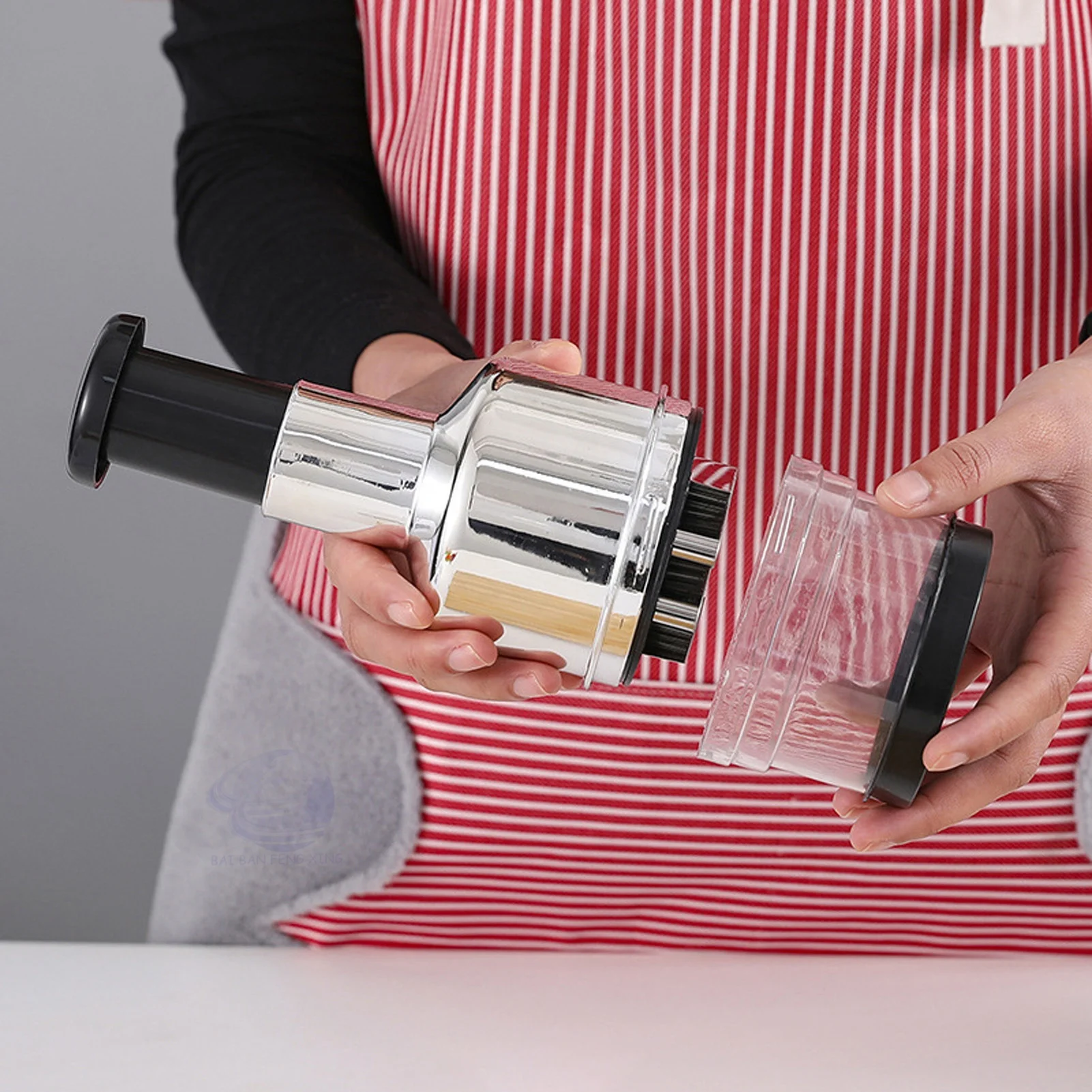 Многофункциональная мясорубка для чеснока