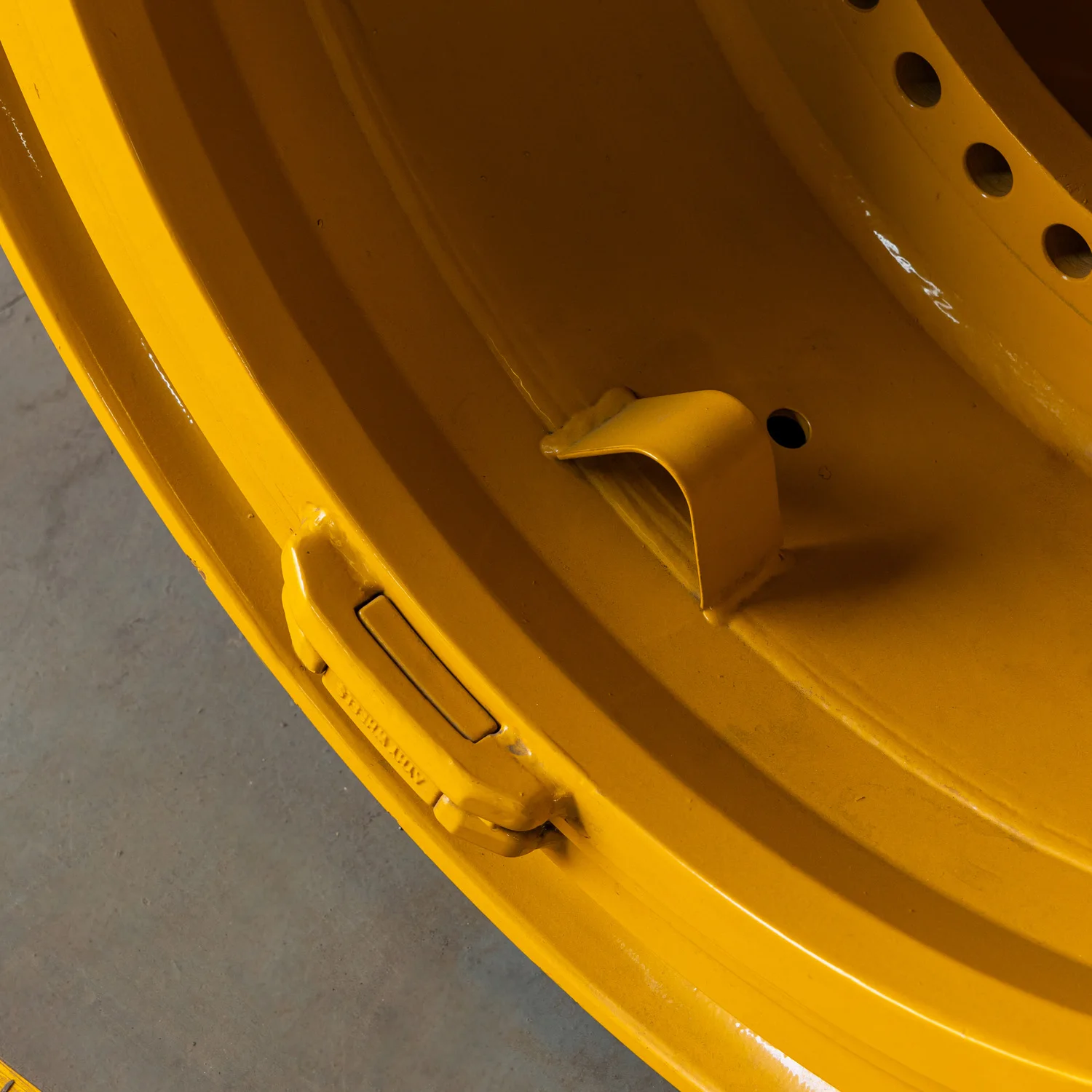 China factory 5PCS Rim 33-32.00/4.5 CAT AD55 Underground Mining Truck Wheel for Tire 37.5R33