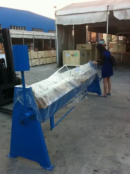 DDM folding machine duct 1.2x2000 tdf flange duct manual folding machine