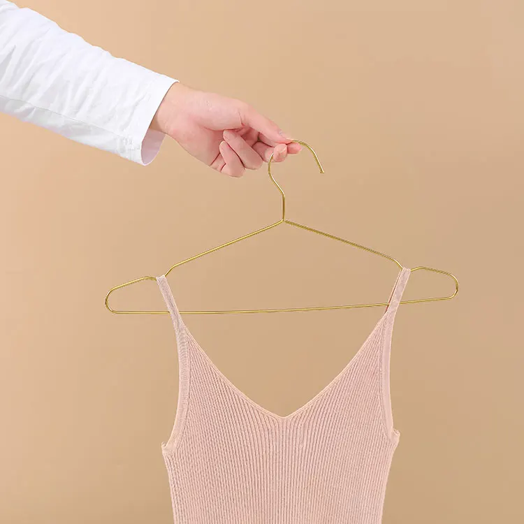 Wholesale stainless steel clothes hanger golden coat hanger