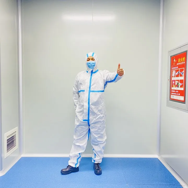 QiuYan CE Disposable Coverall Medical Protective Suit With Hood Waterproof Protective Clothing