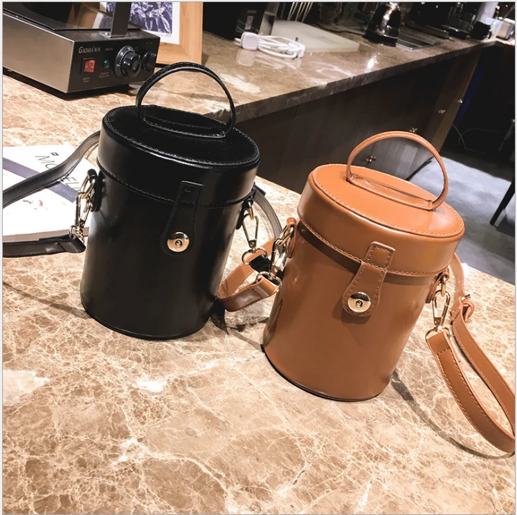
Wholesale cylindric ladies hand bags Korean fashion bucket women cross body bags hasp tote bags easy matching 