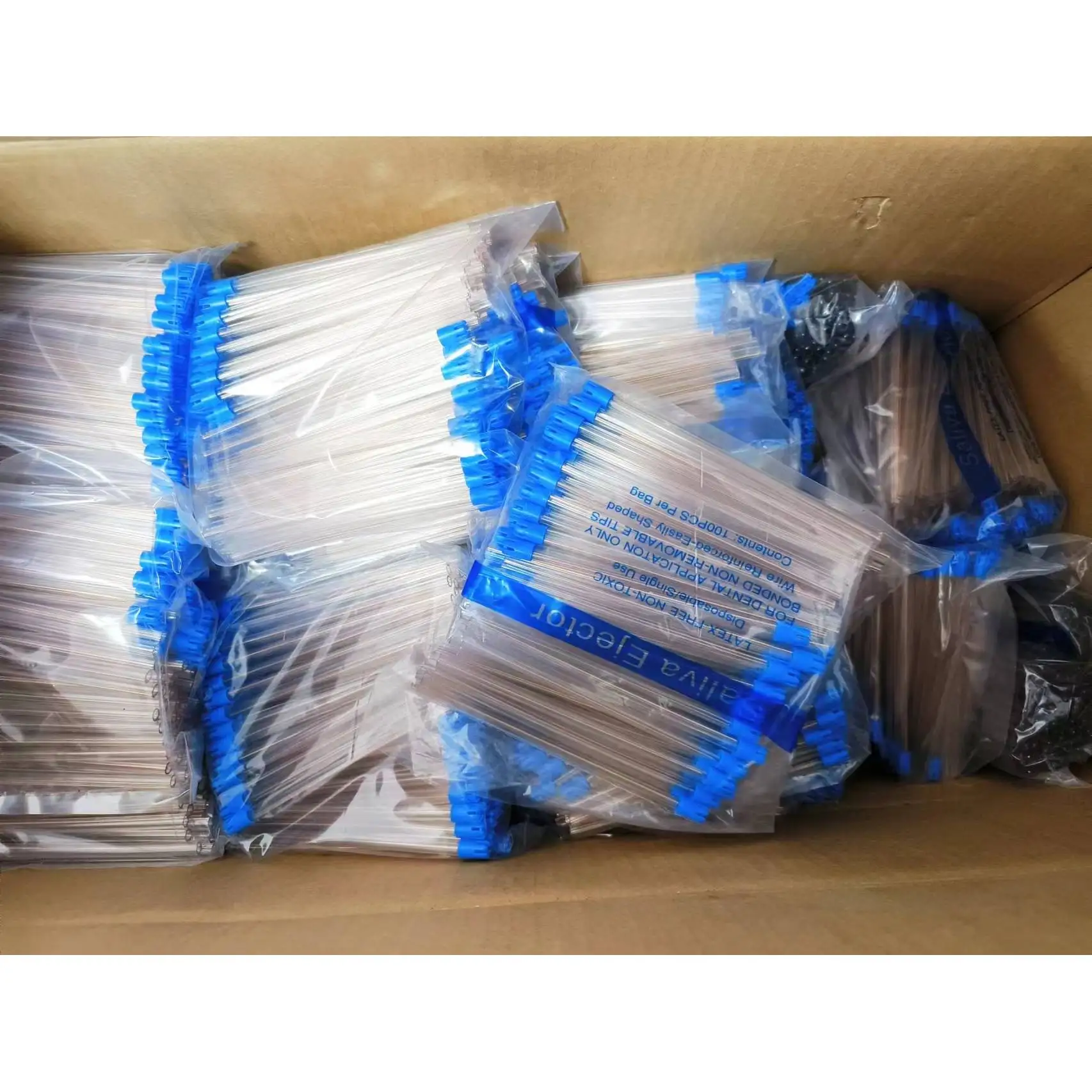 Disposable tips Smooth Round Edges Dental Suction tip / saliva ejector