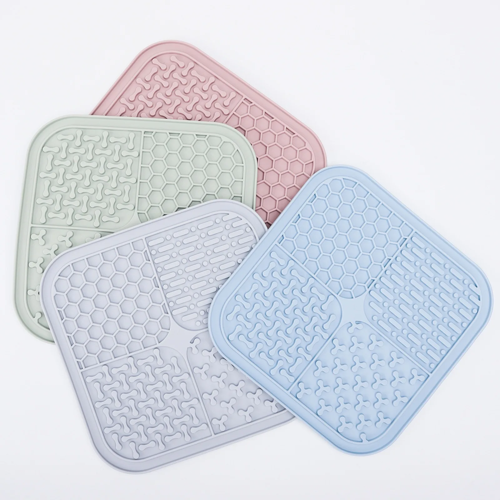 Hot Fast Delivery In Stock Enrichment Dog Products Puzzle Toys Interactive Sniff Training Mat Slow Feeder Silicone Snuffle Mat