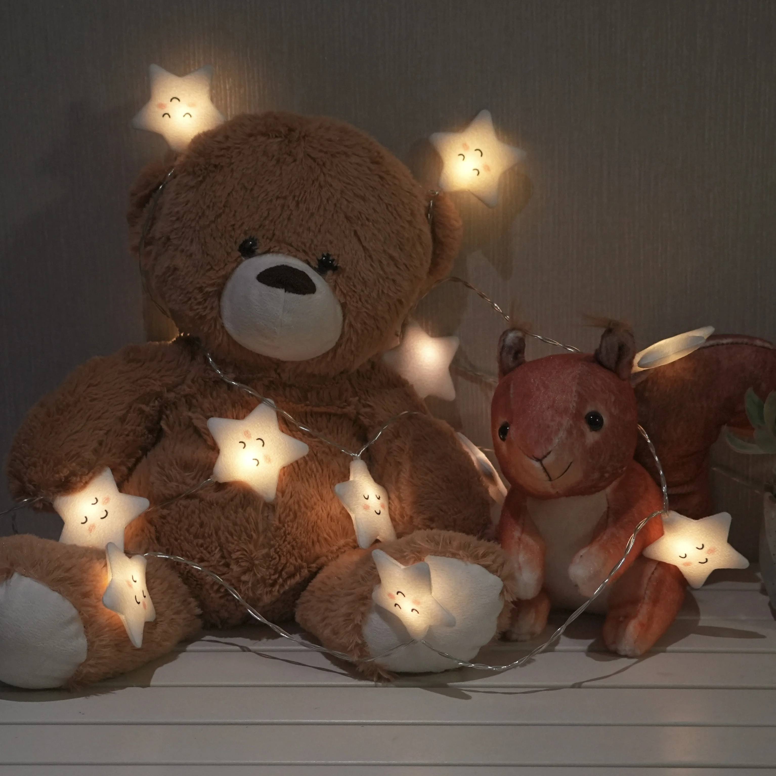 Top Sale  10 20 LED Battery  USB power  Room Light  Baby Kids Cute Star Face Lamp Corridor Decor Star Led String Lights