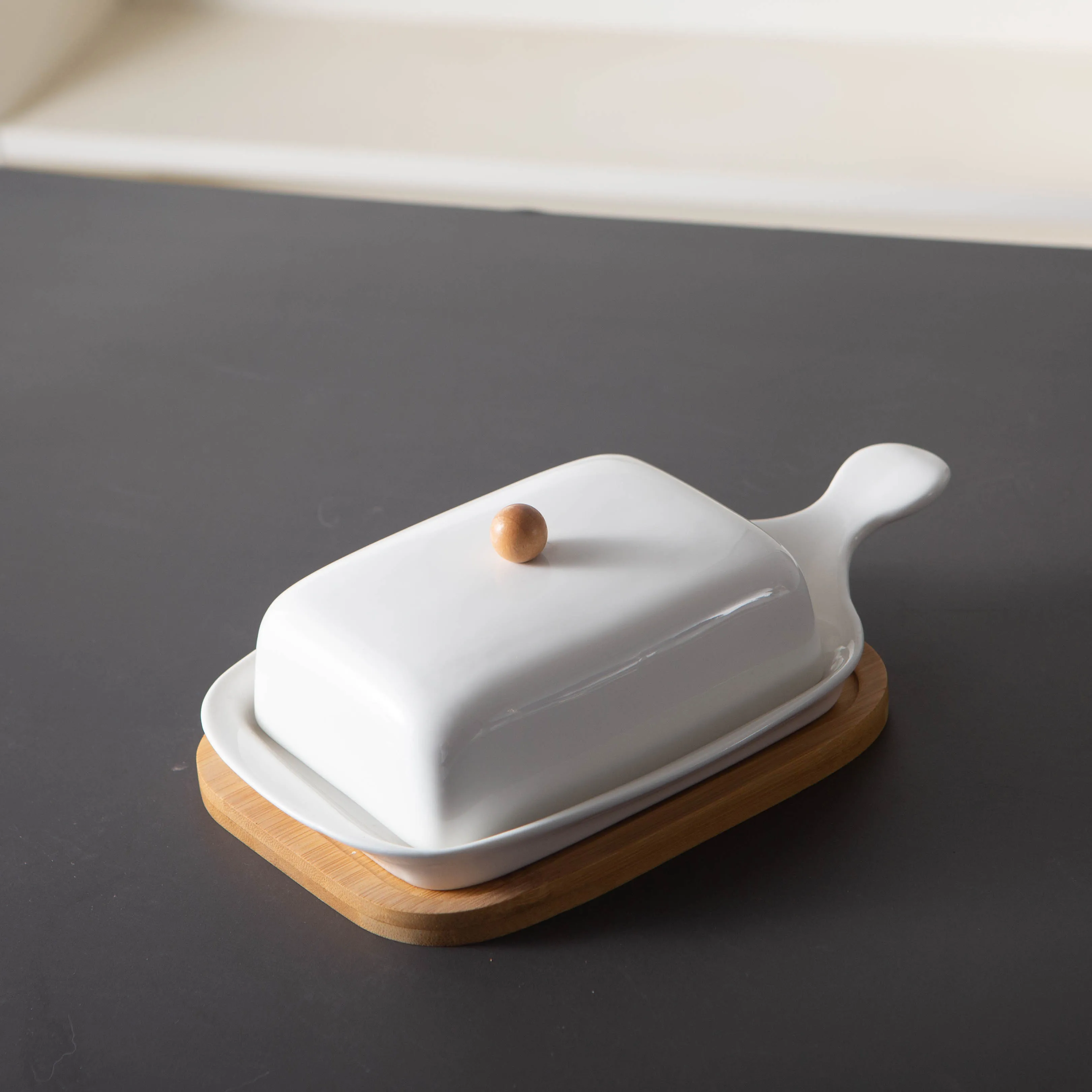 Home Rectangle Ceramic butter keeper bamboo base butter dish LOGO customized acceptable